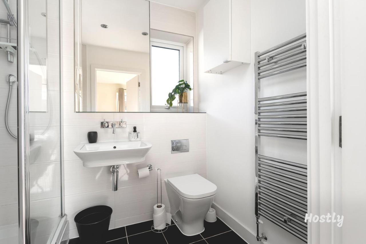 Puffin Way - Comfortable, Spacious House With Parking Reading Eksteriør bilde