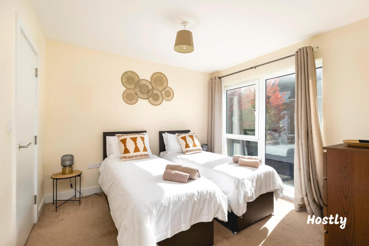 Puffin Way - Comfortable, Spacious House With Parking Reading Eksteriør bilde