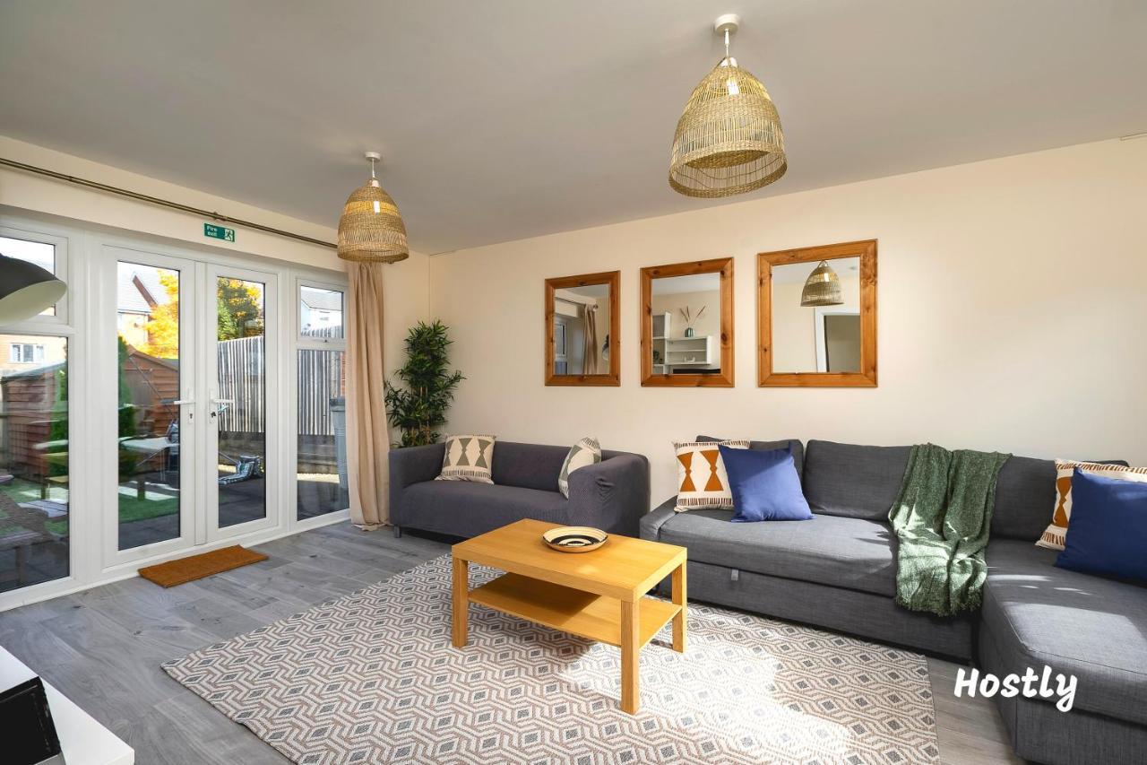 Puffin Way - Comfortable, Spacious House With Parking Reading Eksteriør bilde