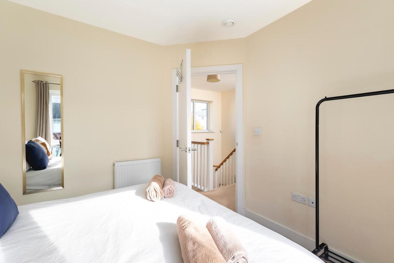 Puffin Way - Comfortable, Spacious House With Parking Reading Eksteriør bilde