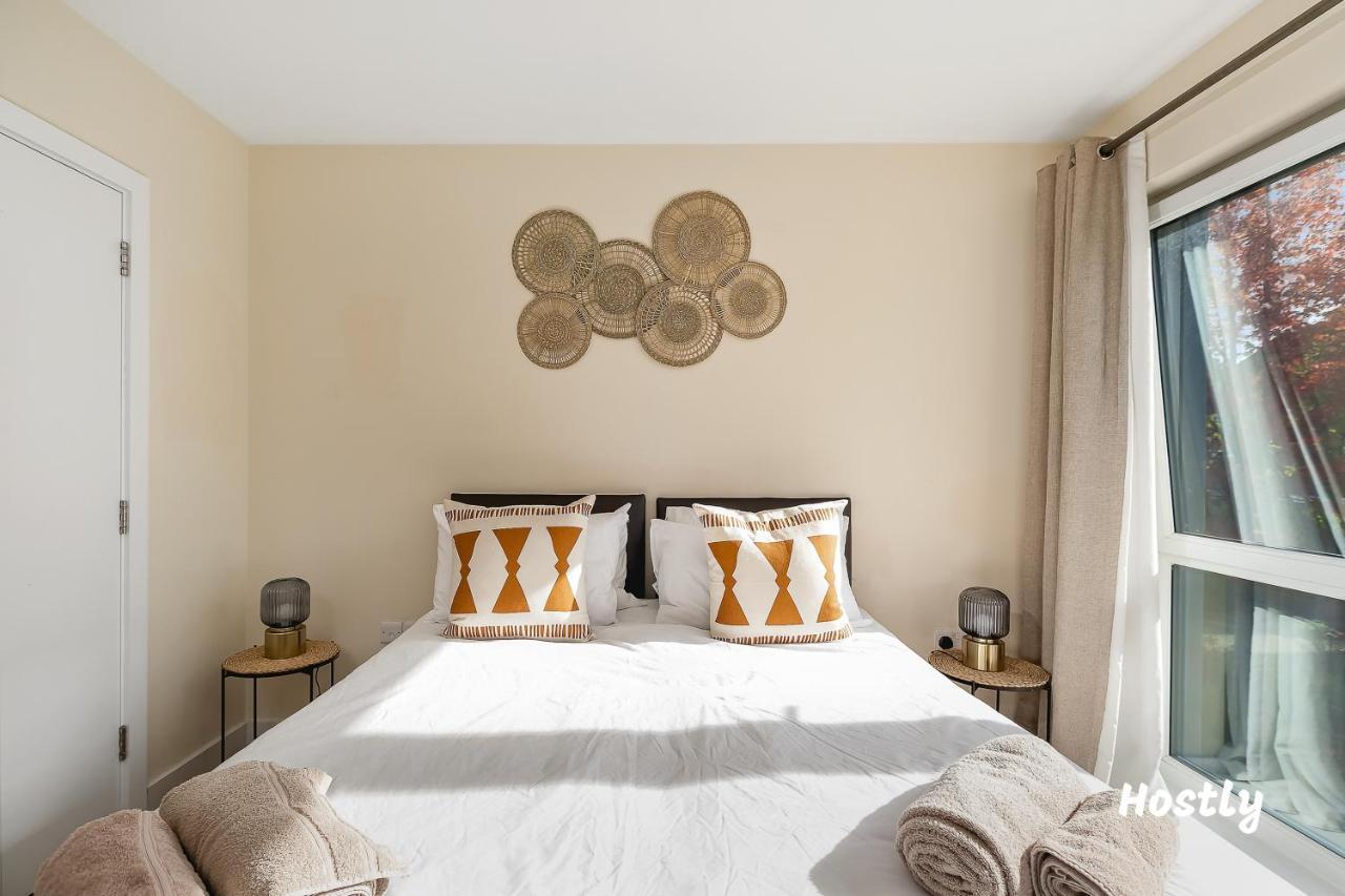 Puffin Way - Comfortable, Spacious House With Parking Reading Eksteriør bilde