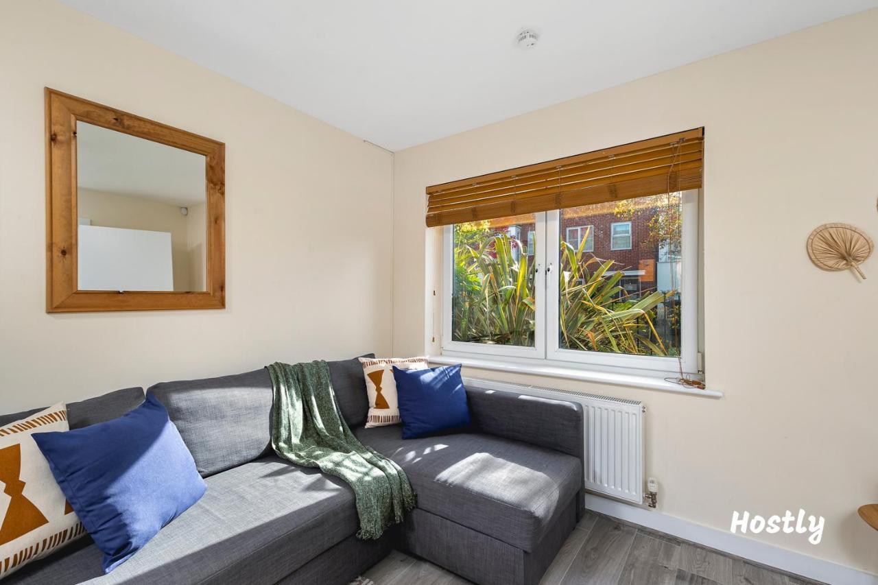 Puffin Way - Comfortable, Spacious House With Parking Reading Eksteriør bilde