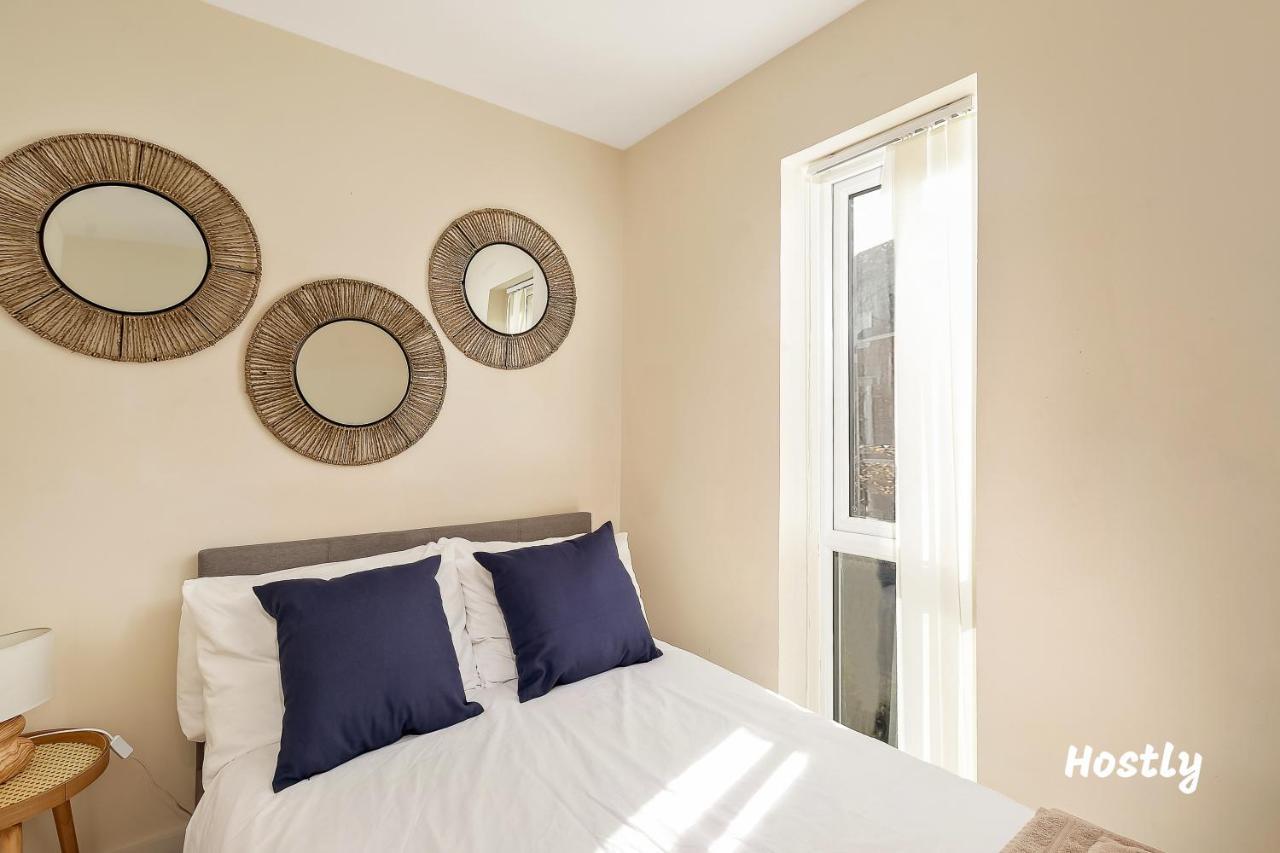 Puffin Way - Comfortable, Spacious House With Parking Reading Eksteriør bilde