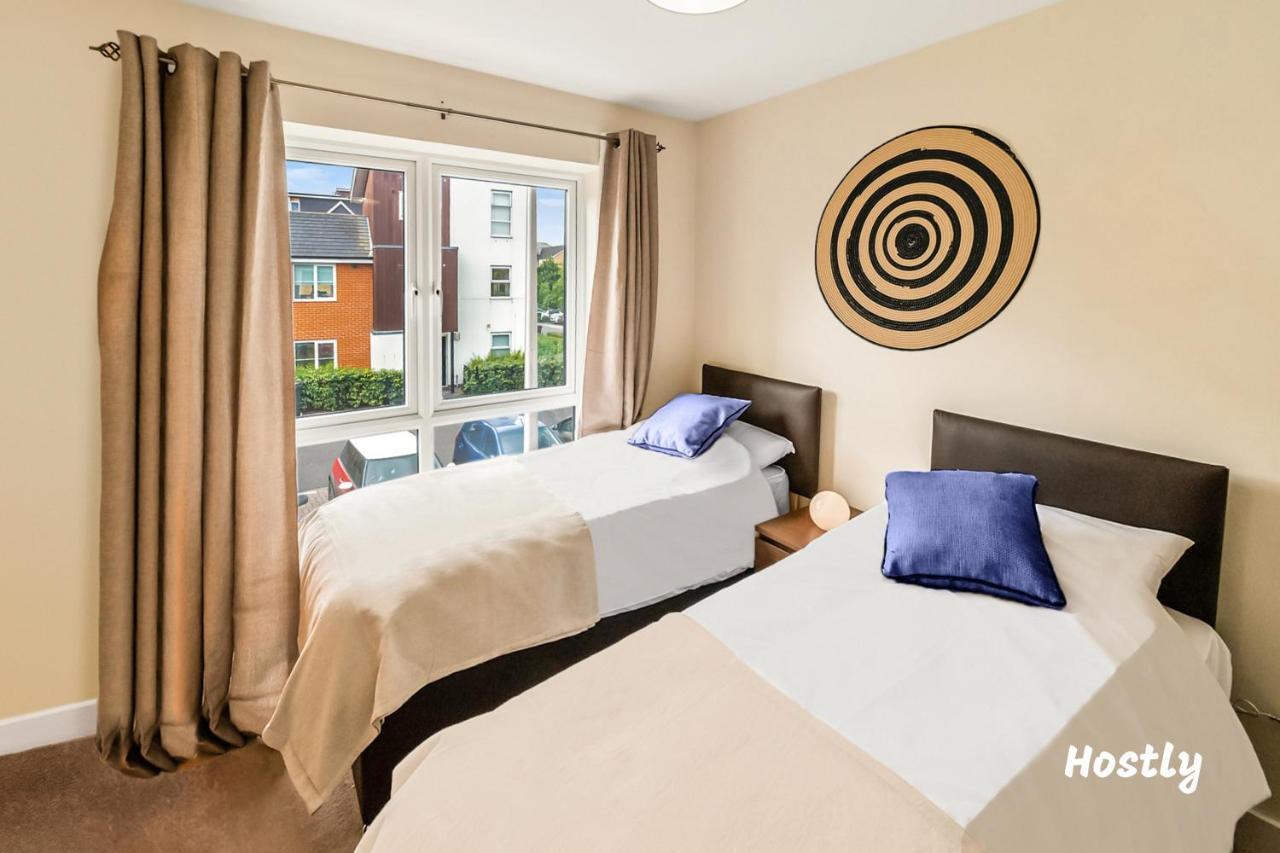 Puffin Way - Comfortable, Spacious House With Parking Reading Eksteriør bilde